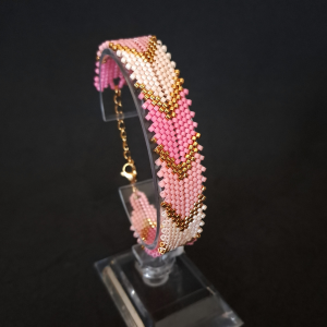 Różowa Bransoletka z Koralików "Pink Chevron"