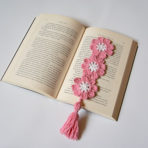 Różowa zakładka do książki - 3 kwiatki
