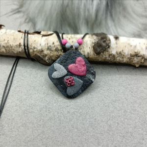 „SASHA” wisiorek z glinki polimerowej