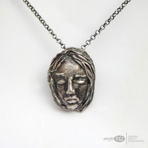 Senna dziewczyna III