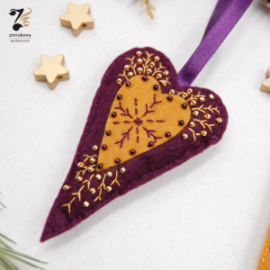 Serce z filcu wyszywane bombka ozdoba świąteczna fioletow0-złota