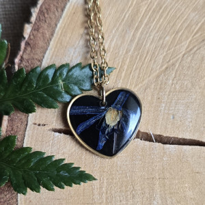 Serce z kwiatami kwiaty niebieski