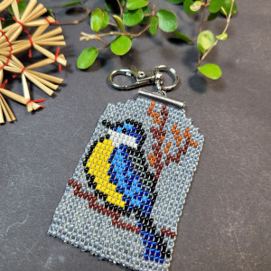 Sikorka - zawieszka na klucze, torebkę, plecak tkany z koralików