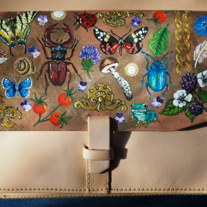 skórzana listonoszka ręcznie malowana LAS