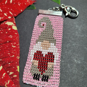 Skrzat Krasnal Walentynki różowy  - Brelok zawieszka do kluczy torebki