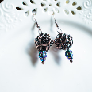 Skulls - kolczyki z hematytem teczowym