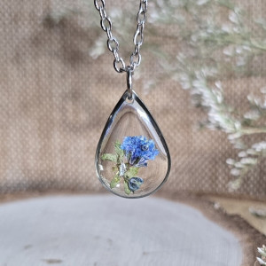 Srebrna łezka kwiaty bukiet kwiatów gipsówka niebieska