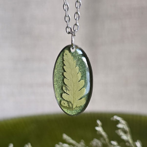 Srebrna zawieszka jajowata paproć paprotka