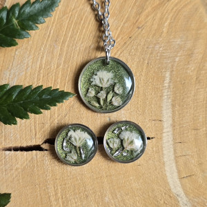 Srebrny komplet kolczyki wisiorek liść zielony gipsówka