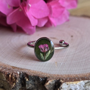 Srebrny pierścionek jajowaty wieczne kwiaty róż