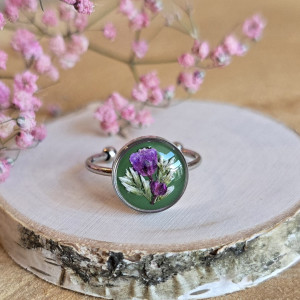 Srebrny pierścionek kwiaty fiolet suszone kwiaty