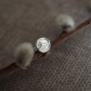 Srebrny pierścionek z górskim szczytem