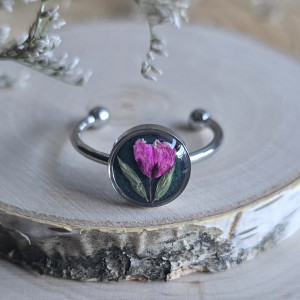 Srebrny pierścionek z prawdziwym różowym kwiatkiem