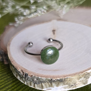 Srebrny pierścionek zielony butelkowa zielony