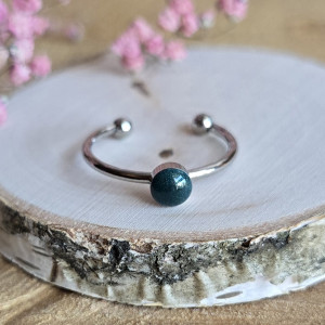 Srebrny pierścionek zielony żywica brokat