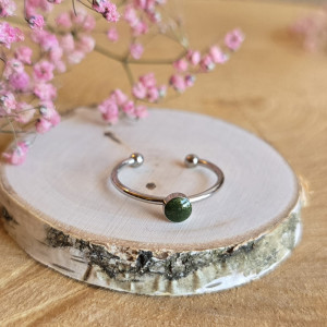 Srebrny pierścionek zielony żywica minimalistyczny