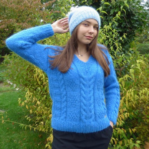 Sweter moherowy blue