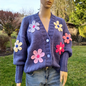 Sweter w kwiaty merino handmade