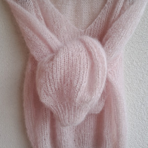 Sweterek mgiełka różowa perła. Handmade