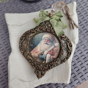 Świąteczna zawieszka retro z wizerunkiem Świętego Mikołaja