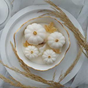 Świeca jesienna z  dyniami