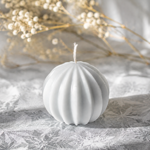 Świeca sojowa kula „Bauble” – dekoracyjna, bezzapachowa , prezent