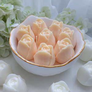 Świeca sojowa z tulipanami Dzień Kobiet