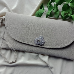 Szara torebka kopertówka sutasz  siwa z chwostem, dla druhny