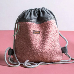 Szaro-różowy plecak z przednią kieszenią