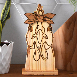 Szczęśliwa kurka z kolekcji "WEGAŃSCY PRZYJACIELE"