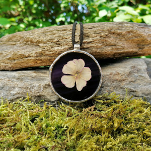 Szklany medalion koło z kwiatem floksa (fioletowy)