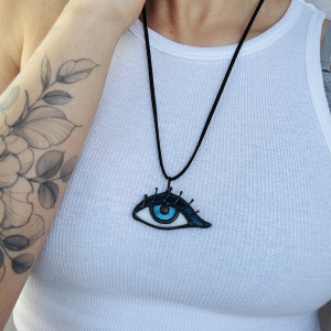Szklany naszyjnik  "Oko". Wisiorek witraż Talisman