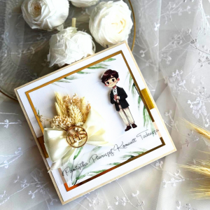 SZYBKA WYSYŁKA DO 48H. Prezent na Komunię delikatny