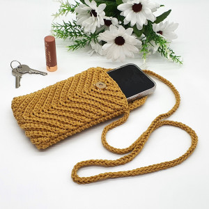 Szydełkowa torebeczka na telefon