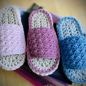 Szydełkowe kapcie bawełniane „Domowy Relaks”