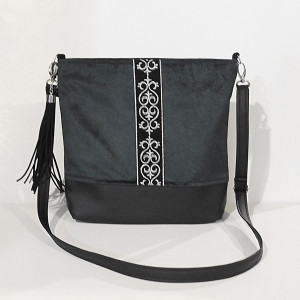 Torebka listonoszka zielona  w stylu gothic