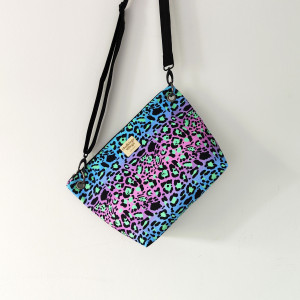 Torebka R U T H Neon Leopard Print - welurowa torebka midi