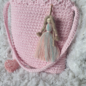 Torebka różowa perła ze sznurka, z laleczką