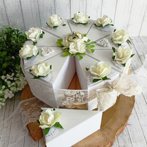 Tort papierowy dla Pary Młodej na słodycze, duży 2