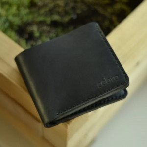 Uniwersalny czarny portfel z kieszonką na monety