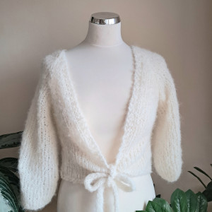 Uroczy sweterek-bolerko.Handmade.