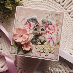 Urodziny dziecka, kartka w pudełku, królik, różowa, d20