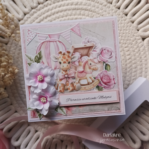 Urodziny dziecka, personalizowana kartka w pudełku, róż, żyrafa, d3