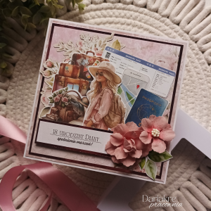 Urodziny, kartka urodzinowa różowa z motywem podróży, u162