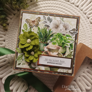 Urodziny, kartka urodzinowa w pudełku zieleń, rośliny, u160