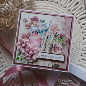 Urodziny, personalizowana kartka w pudełku, róż, makijaż, u30