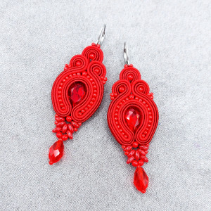 „Verra” czerwone romantyczne kolczyki sutasz z kryształkami
