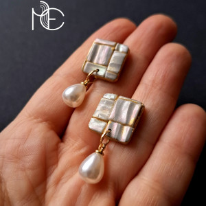 w błyskach muszli no2 - kolczyki