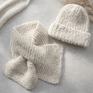 Wełniany zestaw czapka szalik Boucle alpaka wełna handmade