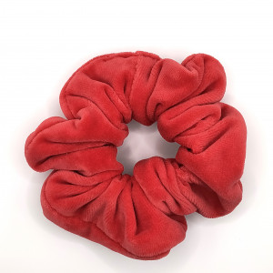 Welurowa gumka do włosów scrunchie red